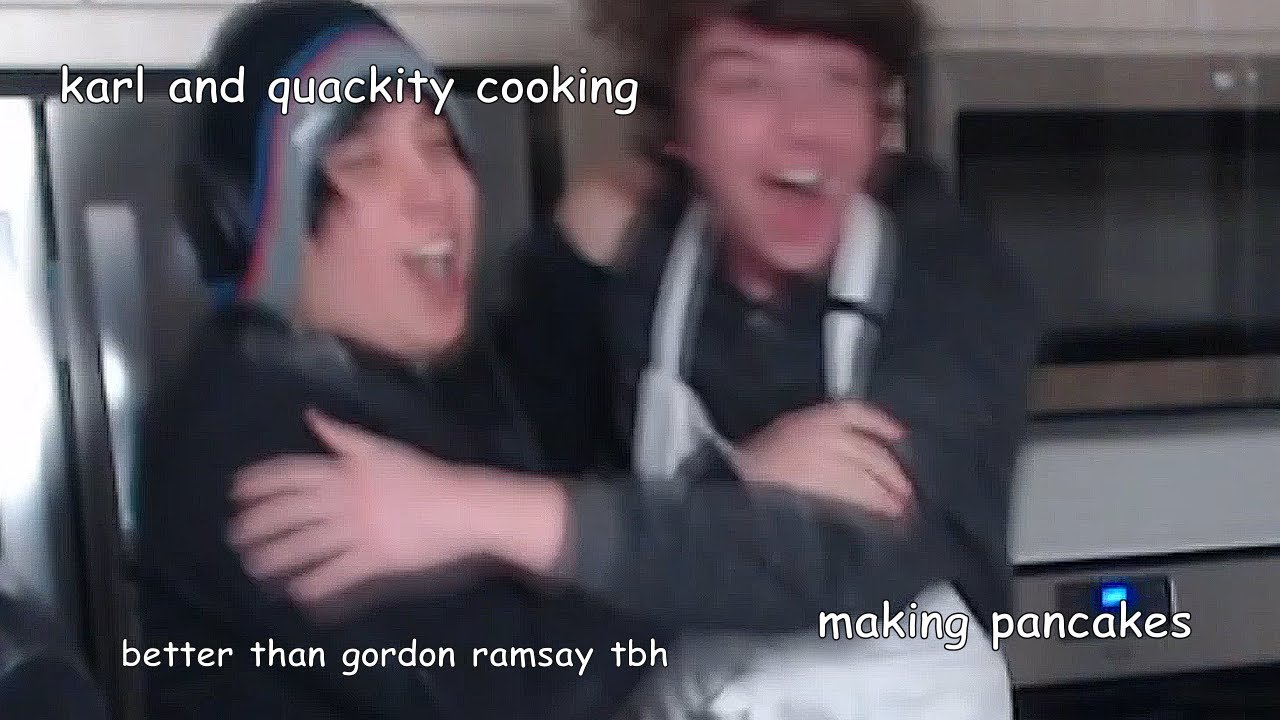 karl jacobs attempts to cook pancakes