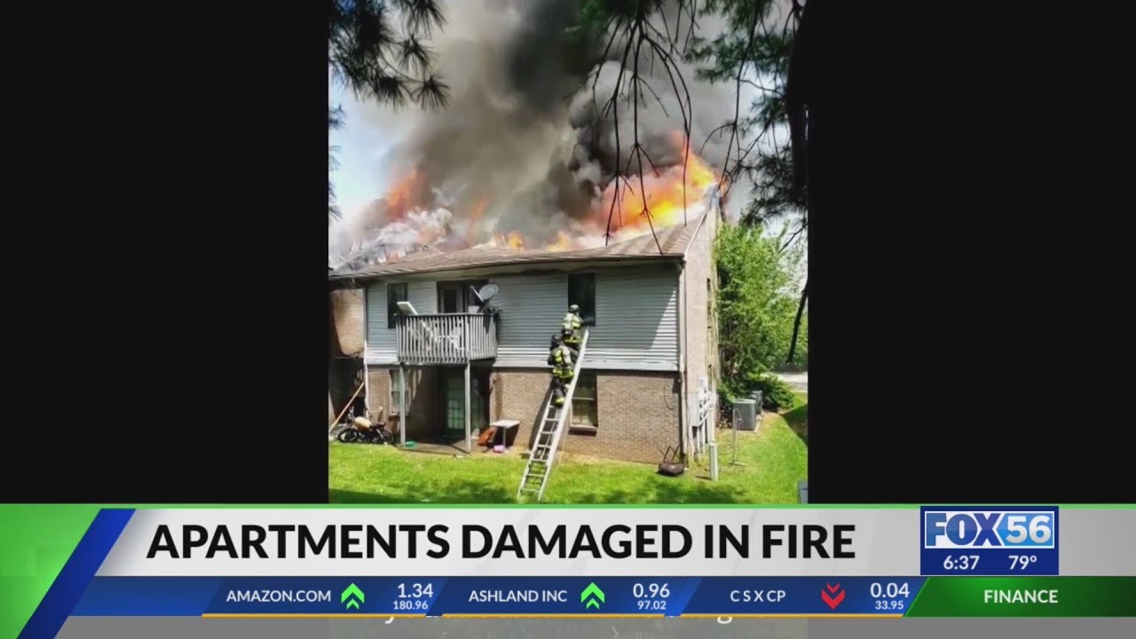 Firefighters in a 'close call' after Georgetown fire causes roof to collapse