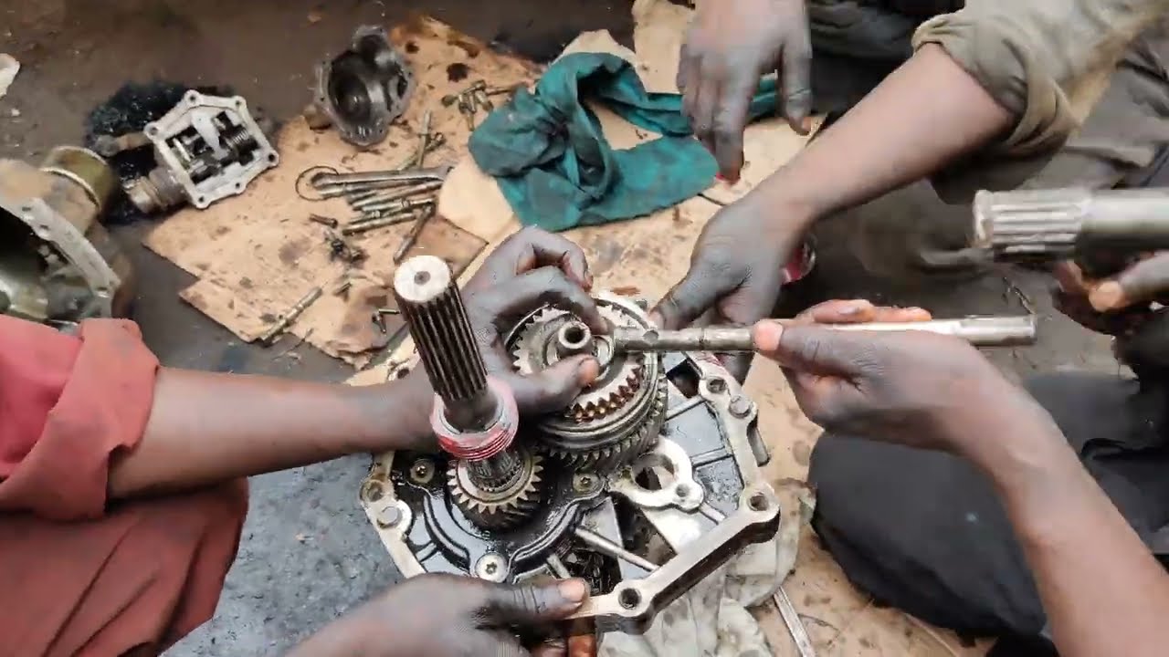 Toyota Hiace GearBox Cunter Gear Bearing Replacement YouTube