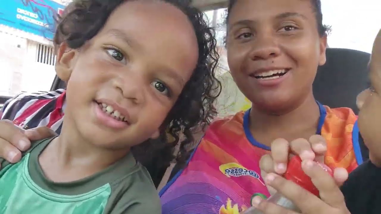 Construímos nossa primeira cabana no sítio | Começando do zero 🌱