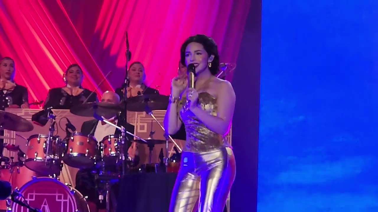 Angela Aguilar - Amor Prohibido, Como La Flor, Selena Medley- Houston, Texas