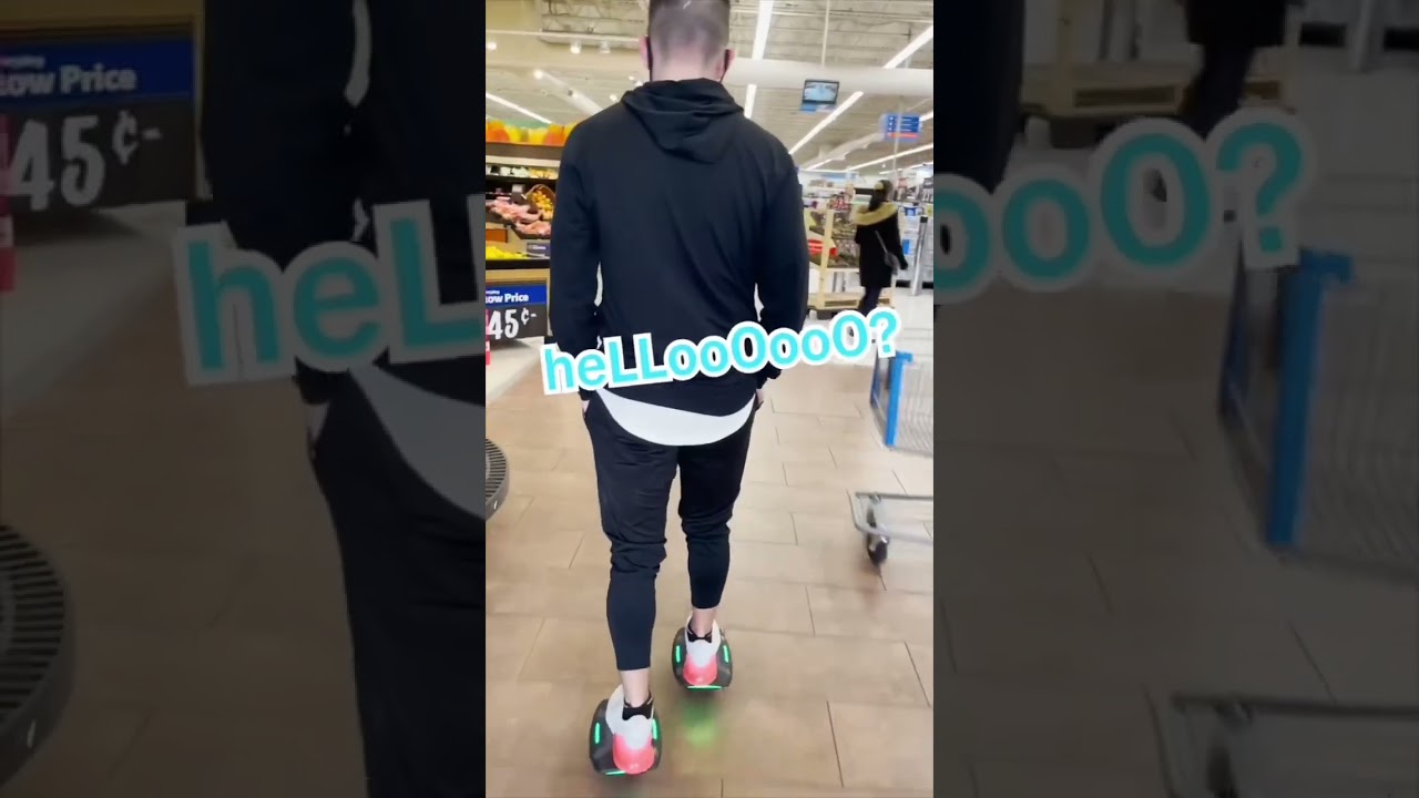 Walmart employee gets mad over this 😂 