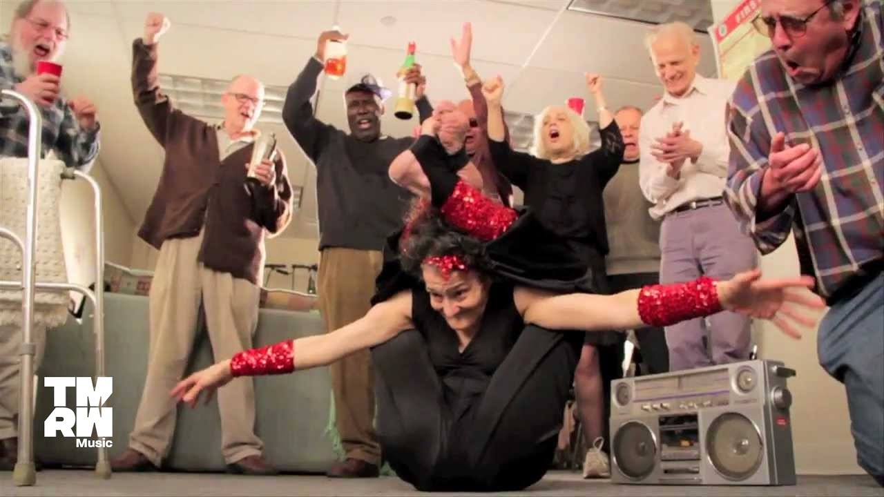 Lil Jon feat. LMFAO - Drink (Official Video) - YouTube