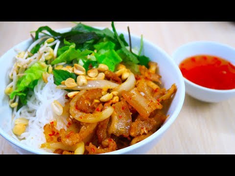 Video Cách làm Bún Thịt Xào Vừa Nhanh Vừa Ngon lại rất dễ... - youtube