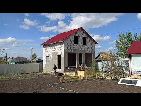 Как построить дачный дом из газоблока своими руками