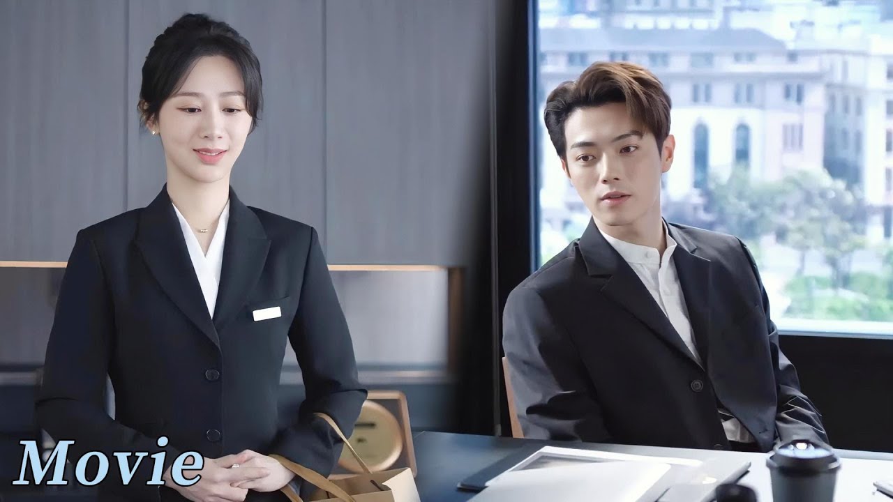 Скромная девушка оказывается наследницей, директор сразу влюбляется 😱