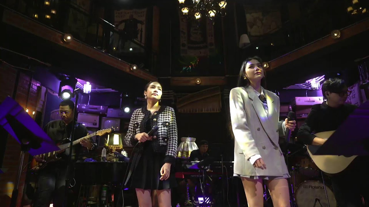 Letana Live Music ( THEATER ZONE )[ ไข่มุก / ผ้าไหม / มิสเตอร์เบียร์ ]