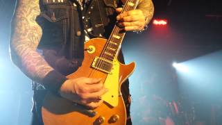 BuckCherry "Crazy Bitch" Live in Concert