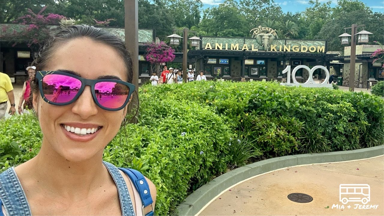 DISNEY'S ANIMAL KINGDOM! Mia + Jeremy YouTube