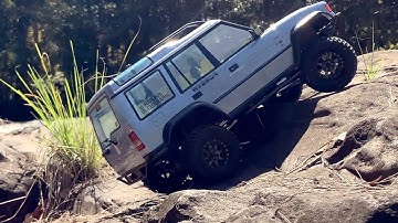 MST CFX WS Land Rover Discovery 1:10 RC Rock Crawler Off road Creek Trail