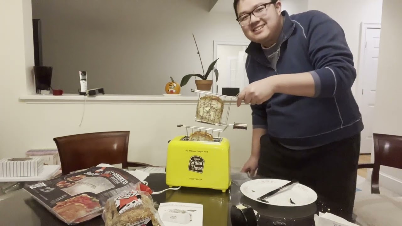 Nostalgia Deluxe Grilled Cheese Sandwich Toaster Showcase - YouTube