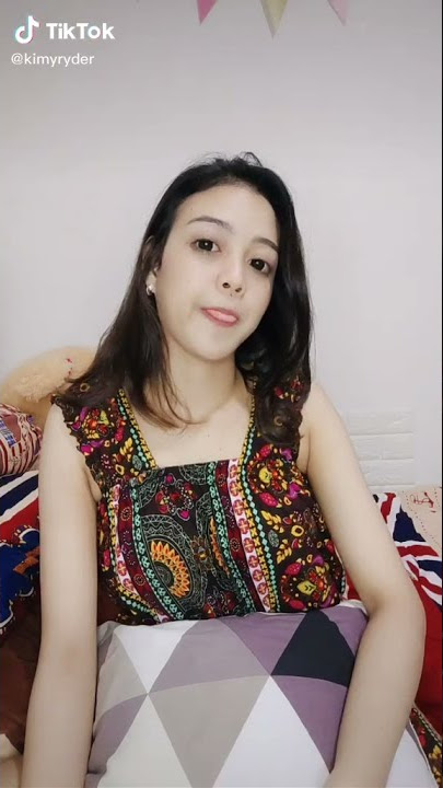 Cewek cantik pake daster - mulus banget ketek nya