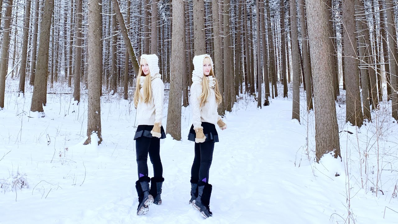 Still Still Still - Winter Lullaby - Harp Twins, Camille and Kennerly