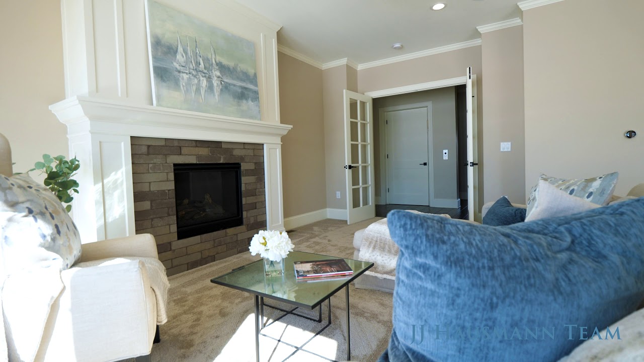 Beachscape Condos - Pewaukee Lake