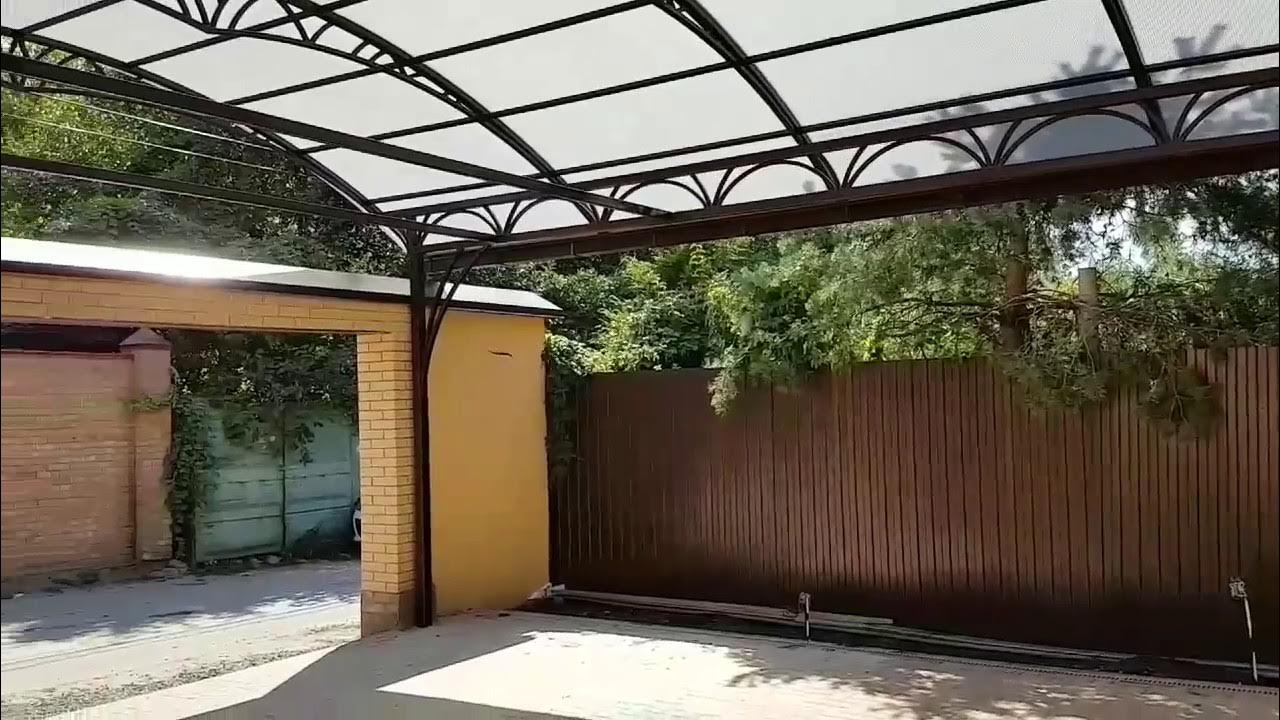 крыша навеса из поликарбоната. навес ростова. изготовление навесов в ростове на дону цена и фото. козырек из профильной трубы. металлоконструкции навесы.