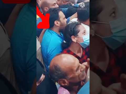 تحرش فى الزحمة ومحدش حاسس بحاجه