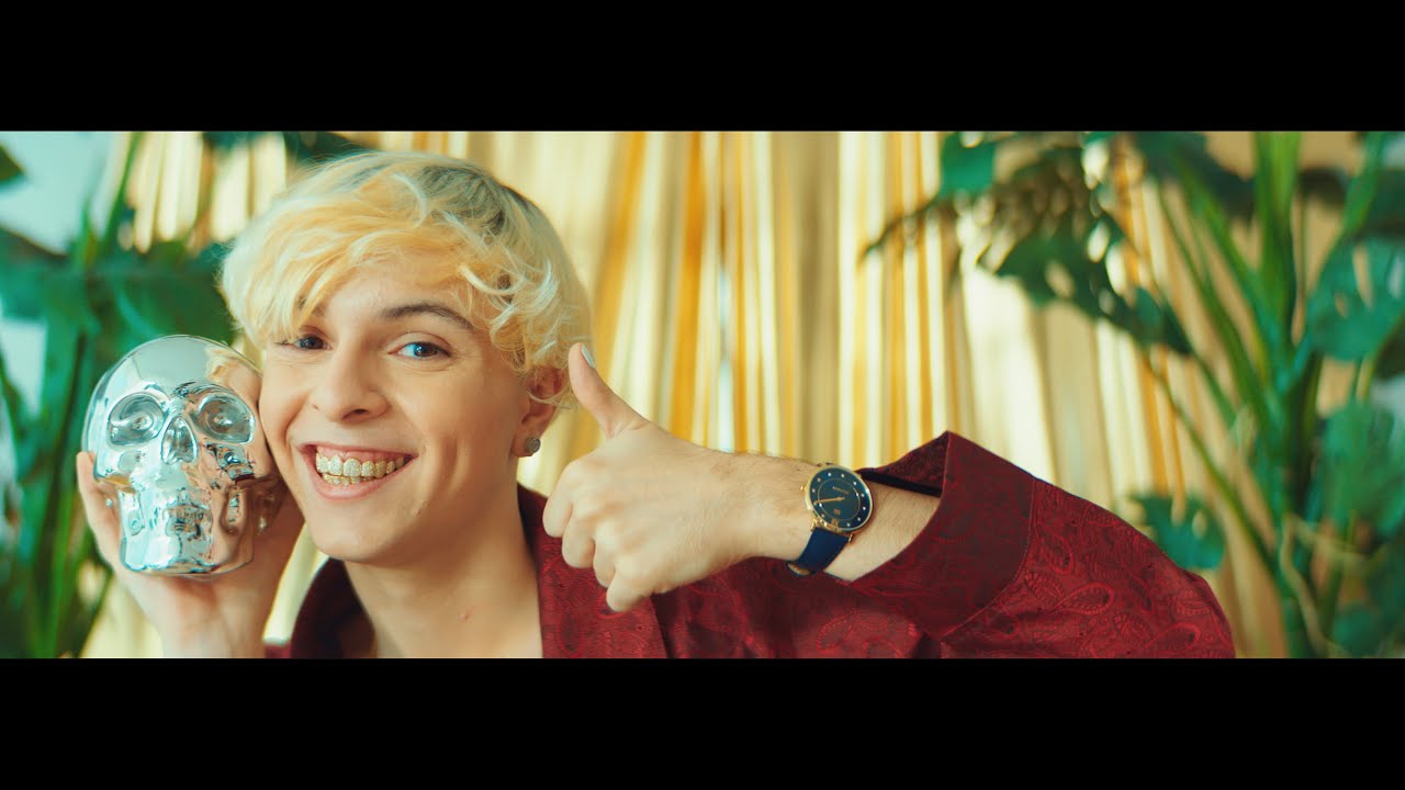 oscu la tengo engancha video oficial youtube oscu la tengo engancha video oficial youtube