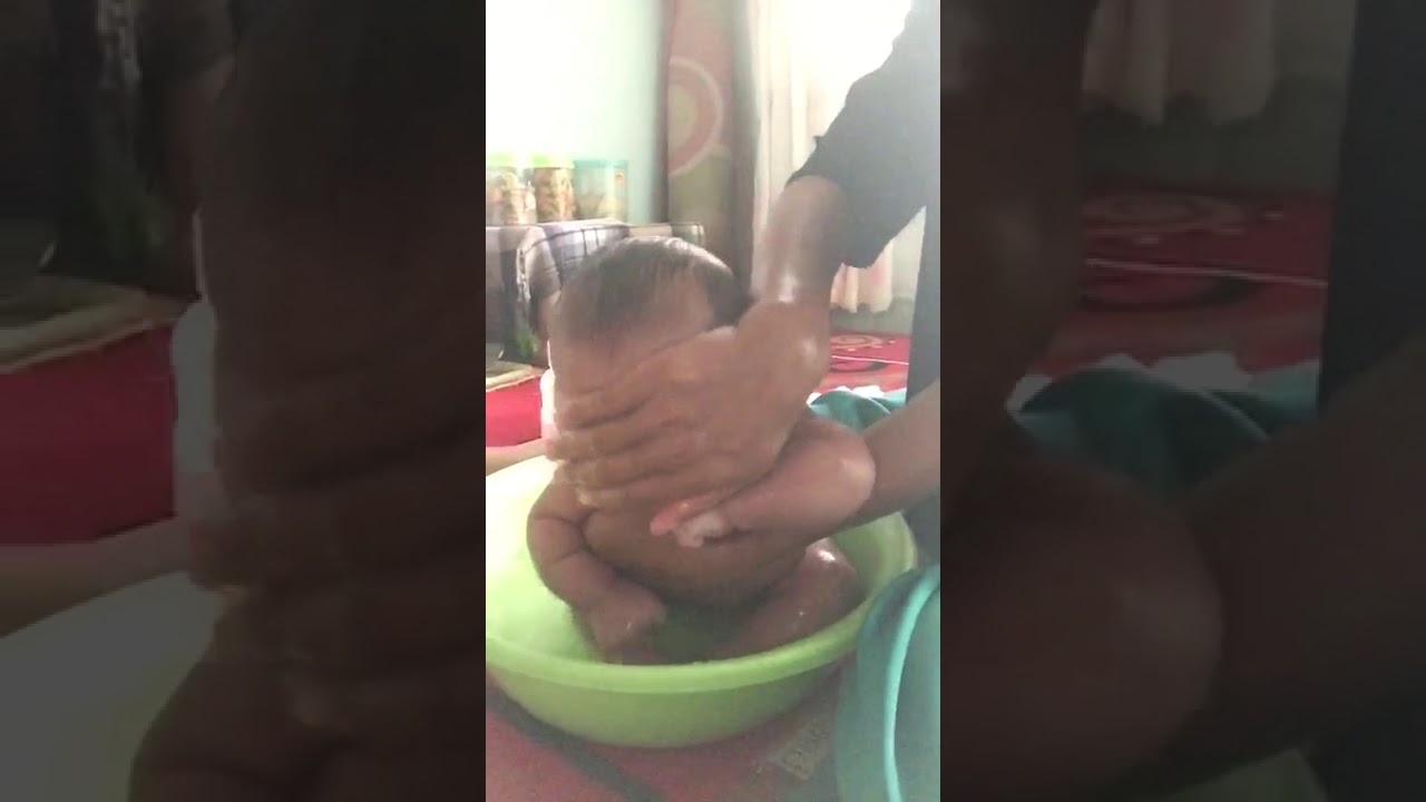 Adek ayas lagi mandi lucu   YouTube