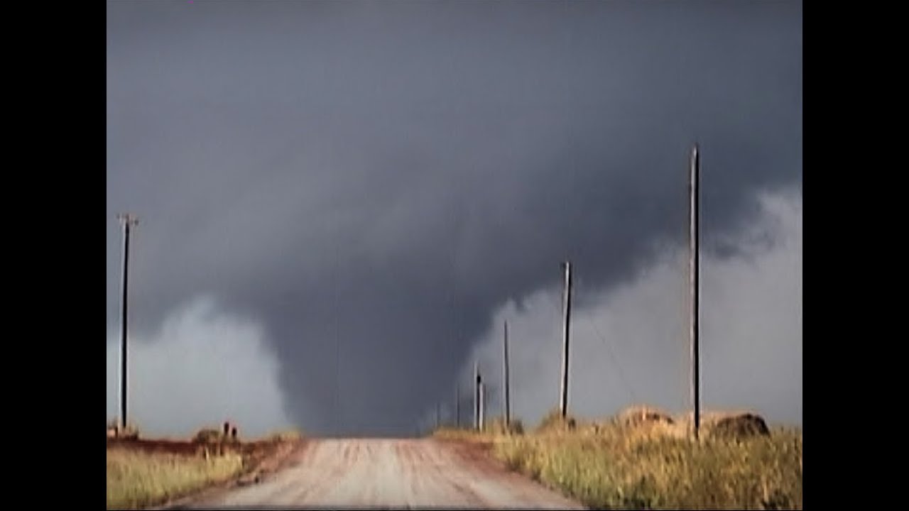 Tornado Canute, Oklahoma October 9, 2001 YouTube