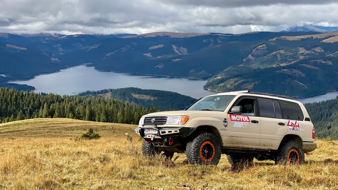 Overland Alpine Lake Octomber 2023