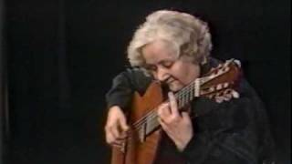 Rare Guitar Video: Maria Luisa Anido plays Mozart&#39;s Minuet