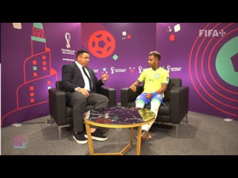 Fifa compara Richarlison com Ronaldo Fenômeno: 'Canalizando seu R9  interior' - Lance!