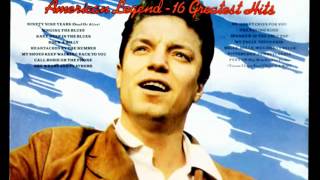 Video thumbnail of "Guy Mitchell ::: She Wears Red Feathers."