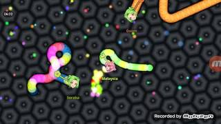 the snake and the worm |slither.io//crawl.io gameplay... screenshot 5