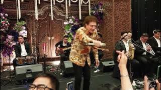 Achmad Albar - Dunia Panggung Sandiwara