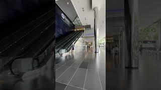 Exploring Suntec Convention & Exhibition Center Singapore