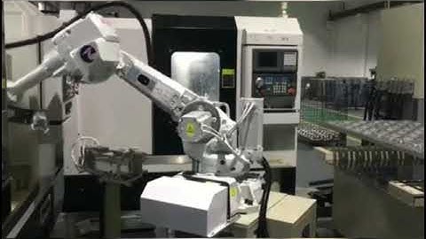 Automatic die-casting machine loading and unloading