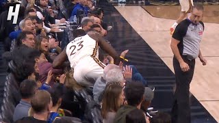 Draymond Green Accidentally Elbows A Lady While Chasing A Loose Ball