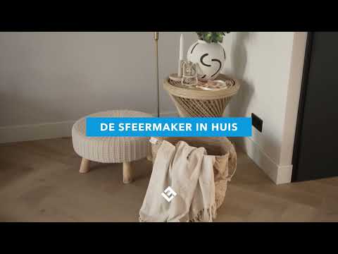 LUXURY FLOORS | &quot;Keihard De Goedkoopste Van NL&quot;.Op zoek naar een betaalbare extra grote visgraat PVC vloer in de kleur licht eiken? De pvc vloeren van Gelast...