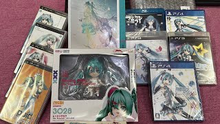 Im Finally Back! Hatsune Miku 19th Birthday Celebration
Dedicated to gaming mostly & helping the gaming community .
please subscribe and hit the bell icon for more on my lets plays and live streams
Hello Everyone
its been a while as i was busy Platinuming Hatsune Miku Project Diva games on PS3 , i would like to share my some my Hatsune Miku Merch and items that i got recently to celebrate the 19th Birthday of Hatsune Miku our Beloved Virtual Idol . Im Finally Back! Hatsune Miku 19th Birthday Celebration