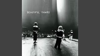 Miniatura de "Walk Off The Earth - Beautiful Things"