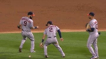 HOU@CWS: Astros drop popup, still get Engel at third