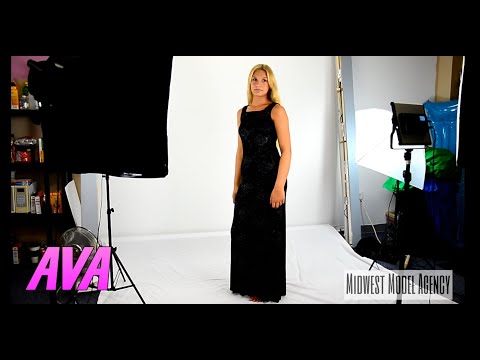 Ava - Teen Model Photoshoot -  Midwest Model Agency