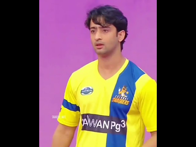 Did you notice Ruchikaa?😉 #ShaheerSheikh #ruchikaakapoor #birdies #shorts class=