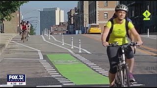 Chicago upgrading all protected bike lanes with concrete barriers by end of 2023