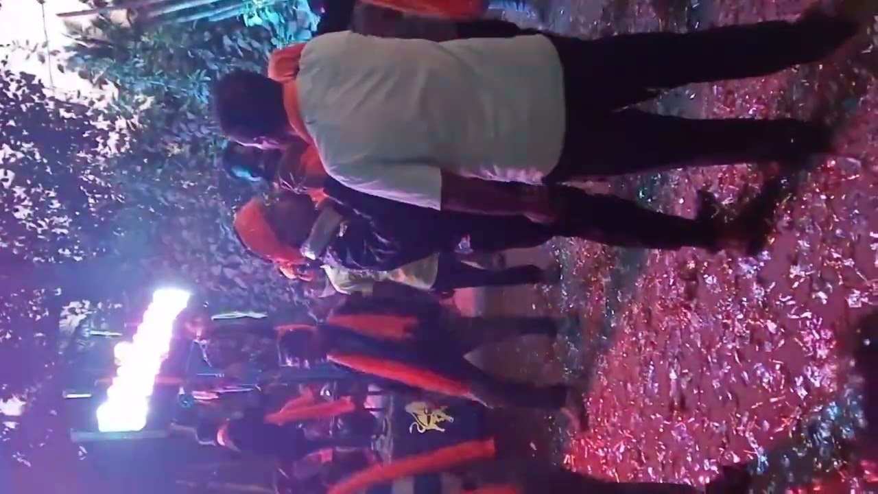 💃🏻🕺🏻💃🏻