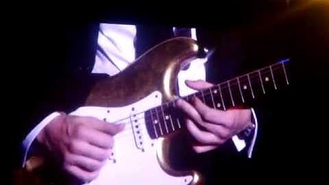 RAW FOOTAGE- Vultures (Where The Light Is) Outro Guitar Groove - John Mayer