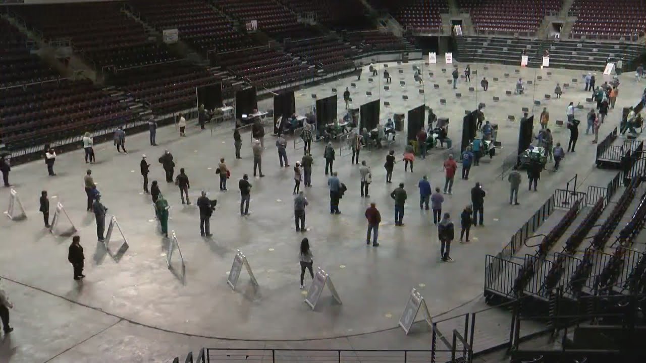 Rio Rancho Events Center hosts vaccine event - YouTube