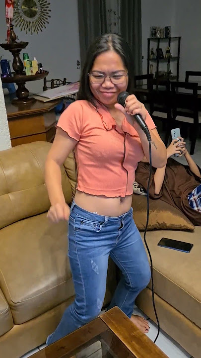 SEXY KARAOKE DANCE #short