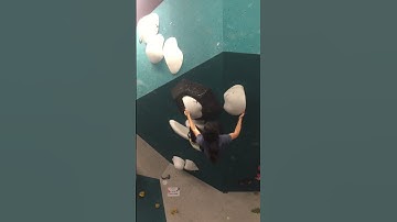 Learning how to paddle dyno... and taking the fall of the year 😅 #climbing #bouldering #dyno