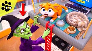 Building A FLOATING BASE To SURVIVE WITCH GRANNY! - I Am Cat