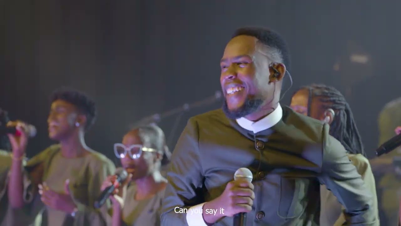 John Kavishe - Hakuna Jambo (Official Live Video)
