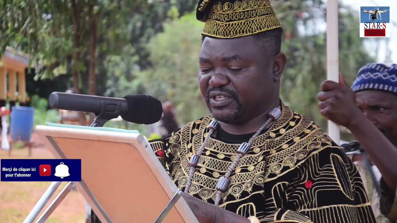 Voici le Don du Pr Roger Tsafack Nanfosso et du GS30 qui fait du lycée de Dzenmeh un lycée bilingue