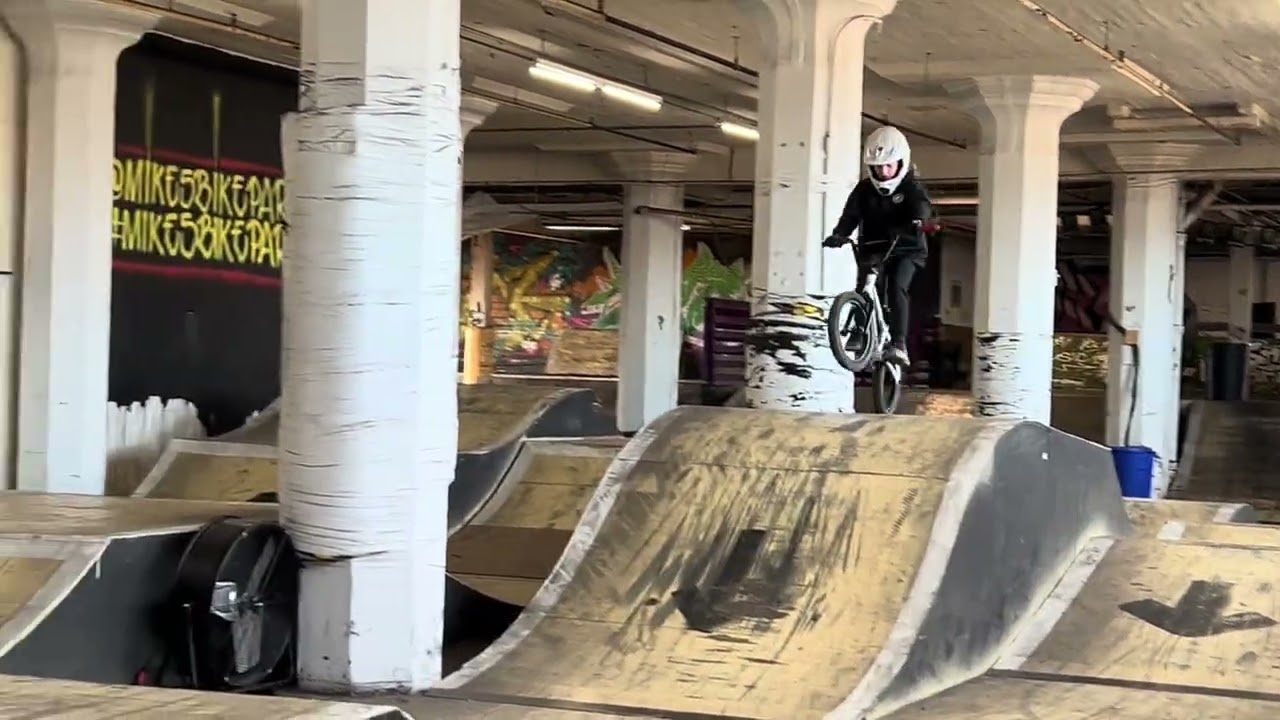 Foolin’ Around at Mike’s Bike Park - Dayton, Ohio #bmx #mikesbikepark #mothman 