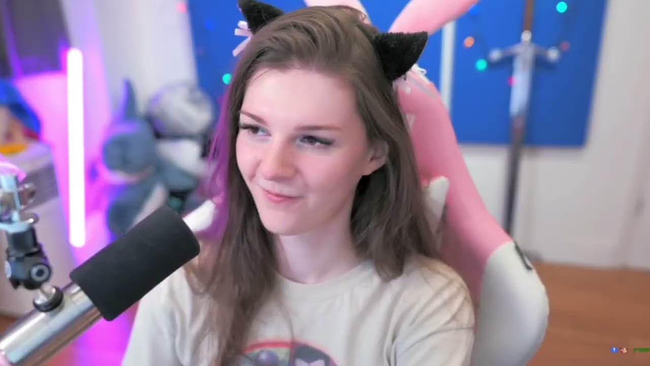 F1nn Failed To Be Dom — Poor Little Girl при участии CottonTailVA