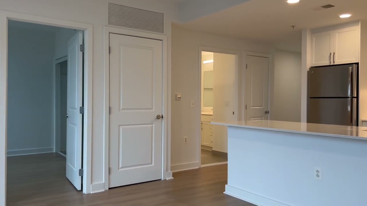 Liberty Tower Apartments - Ballston - Glebe Unit 1104